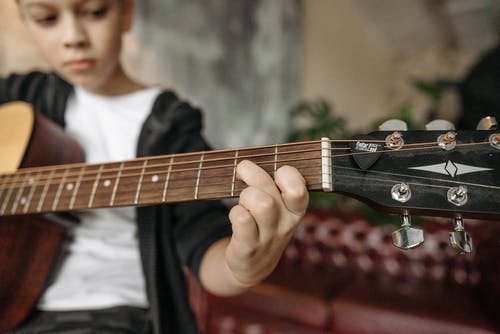 文章《为了爱离开你吉他谱》-G调-网络转载